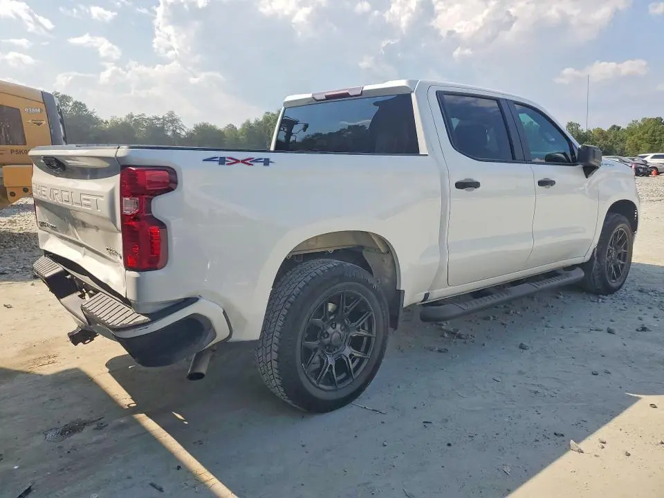 2022 CHEVROLET SILVERADO K1500 CUSTOM  
