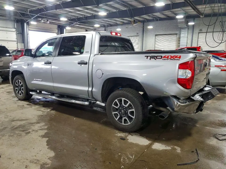 2020 TOYOTA TUNDRA SR5  