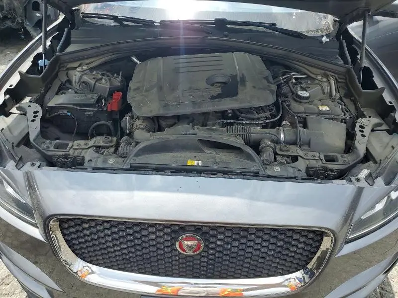2019 JAGUAR F-PACE PRESTIGE  