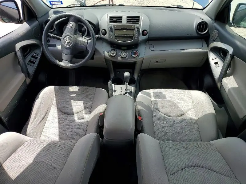 2011 TOYOTA RAV4 BASE  