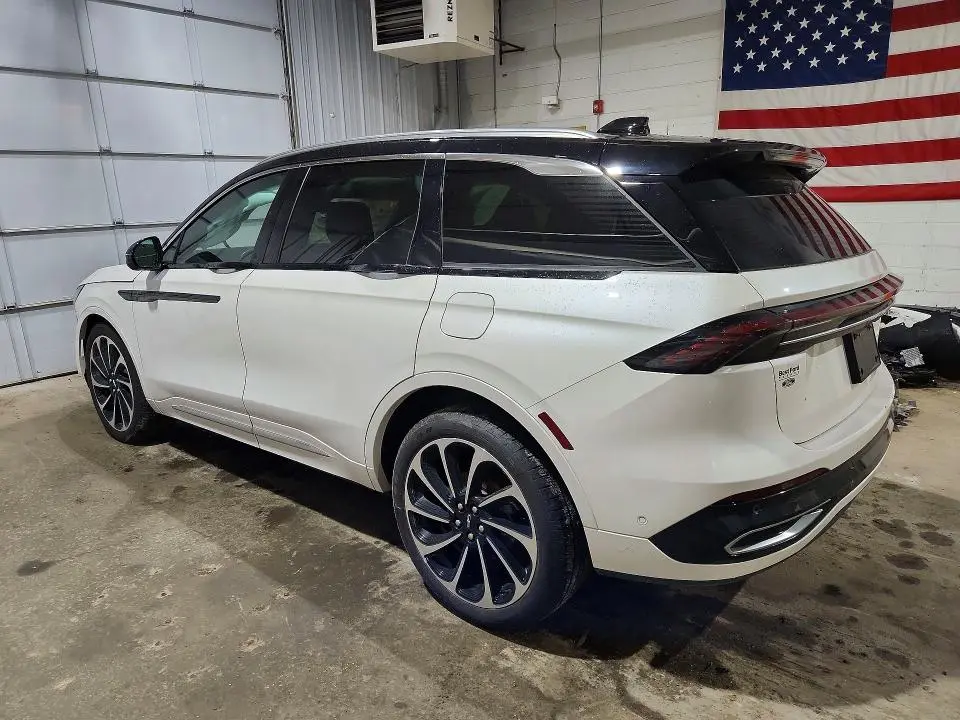 2024 LINCOLN NAUTILUS BLACK LABEL  
