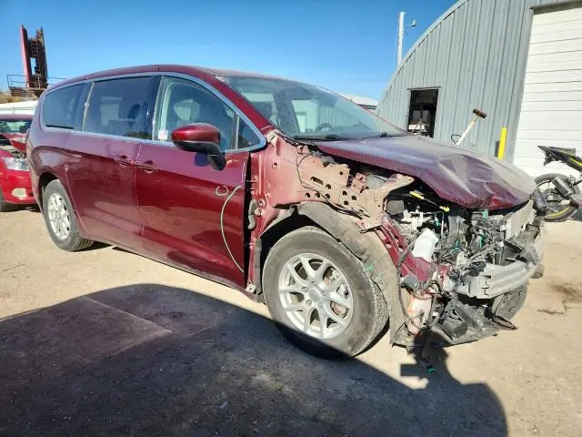 2020 CHRYSLER VOYAGER LX  