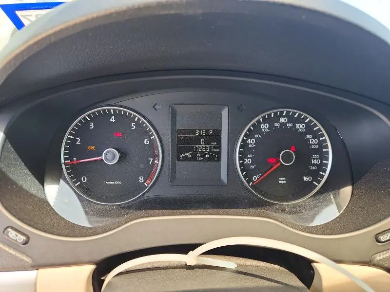 2013 VOLKSWAGEN JETTA SE  