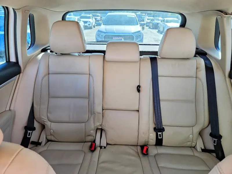 2012 VOLKSWAGEN TIGUAN S  