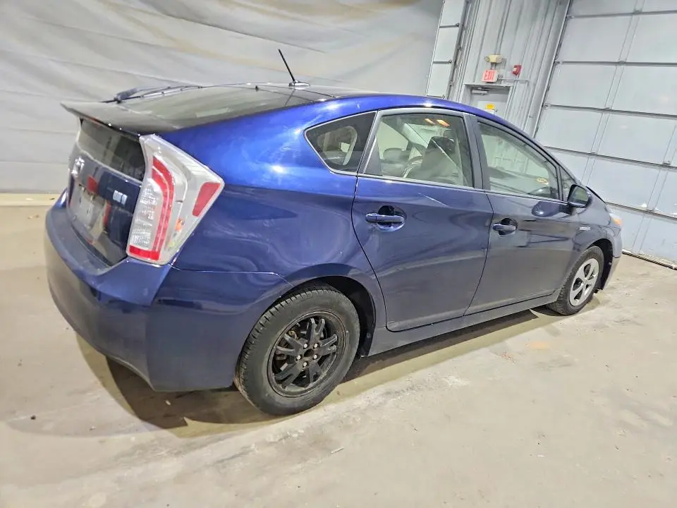 2012 TOYOTA PRIUS THREE  