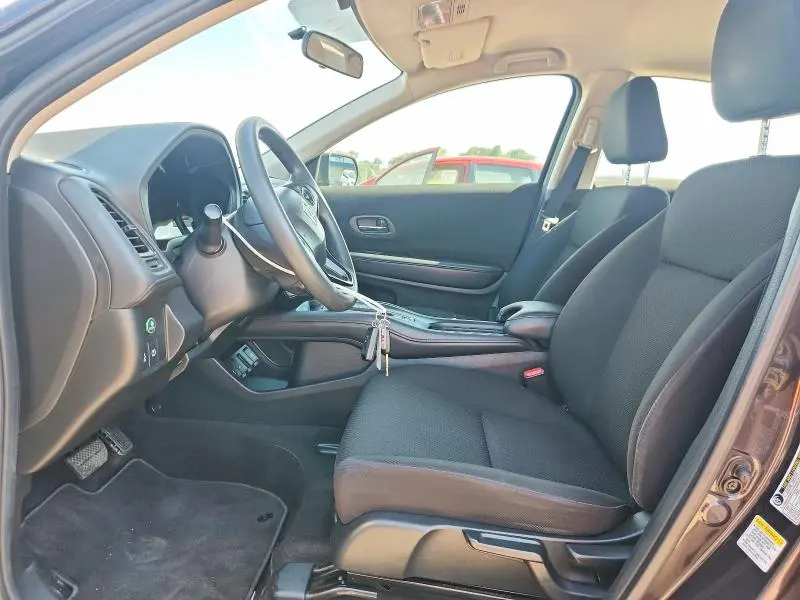 2016 HONDA HR-V LX  