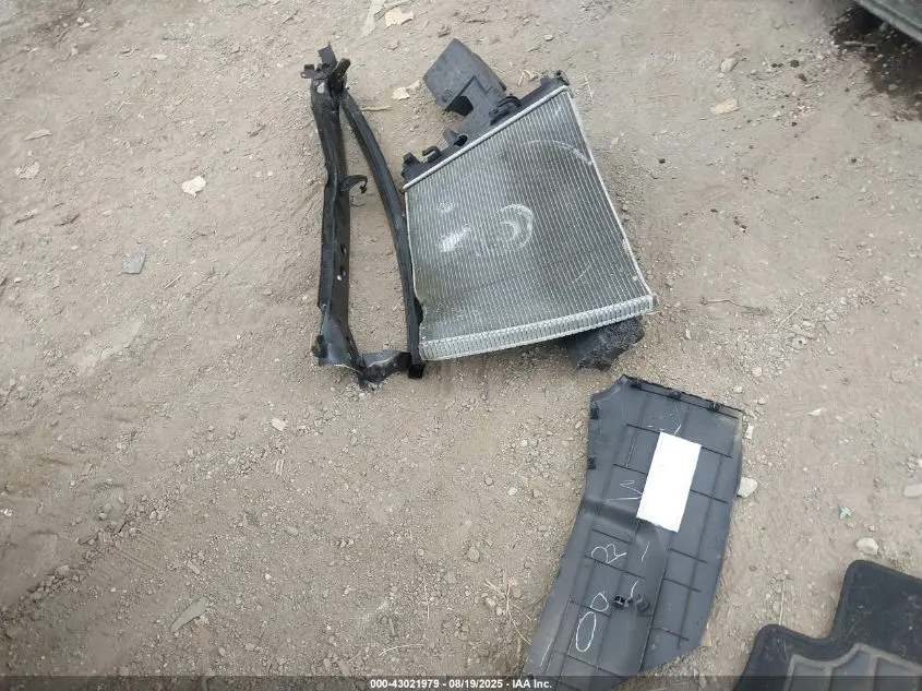 2020 NISSAN VERSA SR XTRONIC CVT