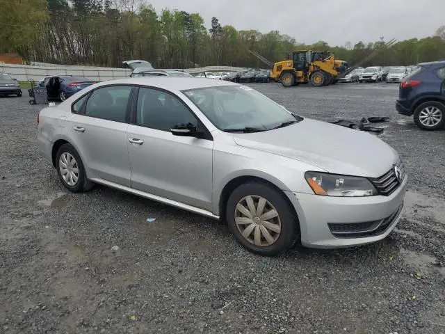 2013 VOLKSWAGEN PASSAT S  