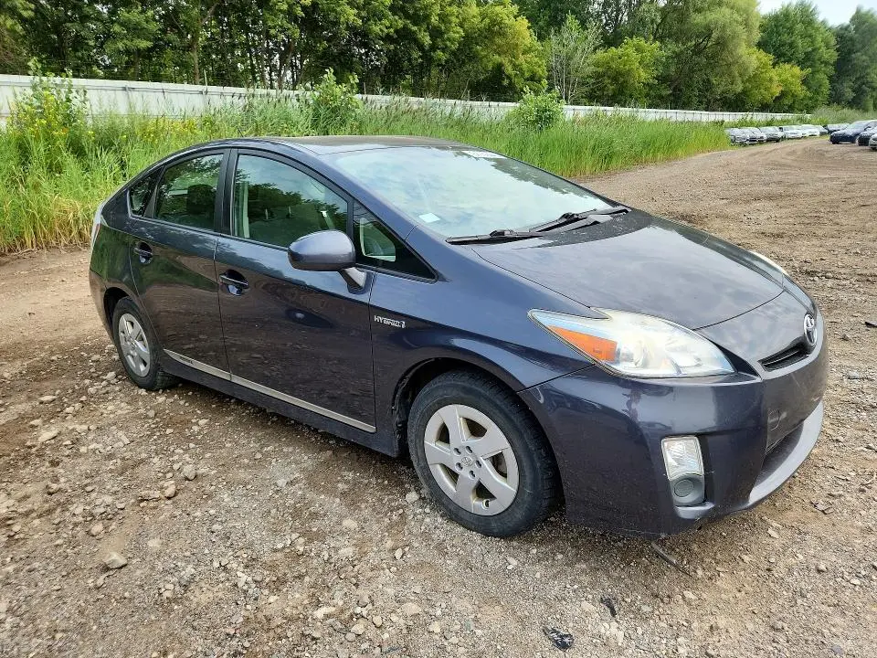 2011 TOYOTA PRIUS TWO  