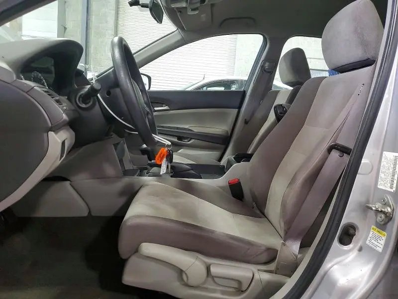 2010 HONDA ACCORD LX  