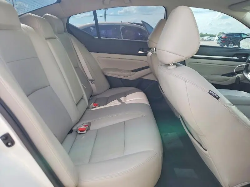 2019 NISSAN ALTIMA SL  