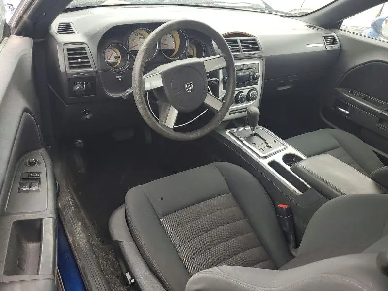 2010 DODGE CHALLENGER SE  