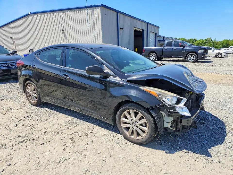 2014 HYUNDAI ELANTRA SE  