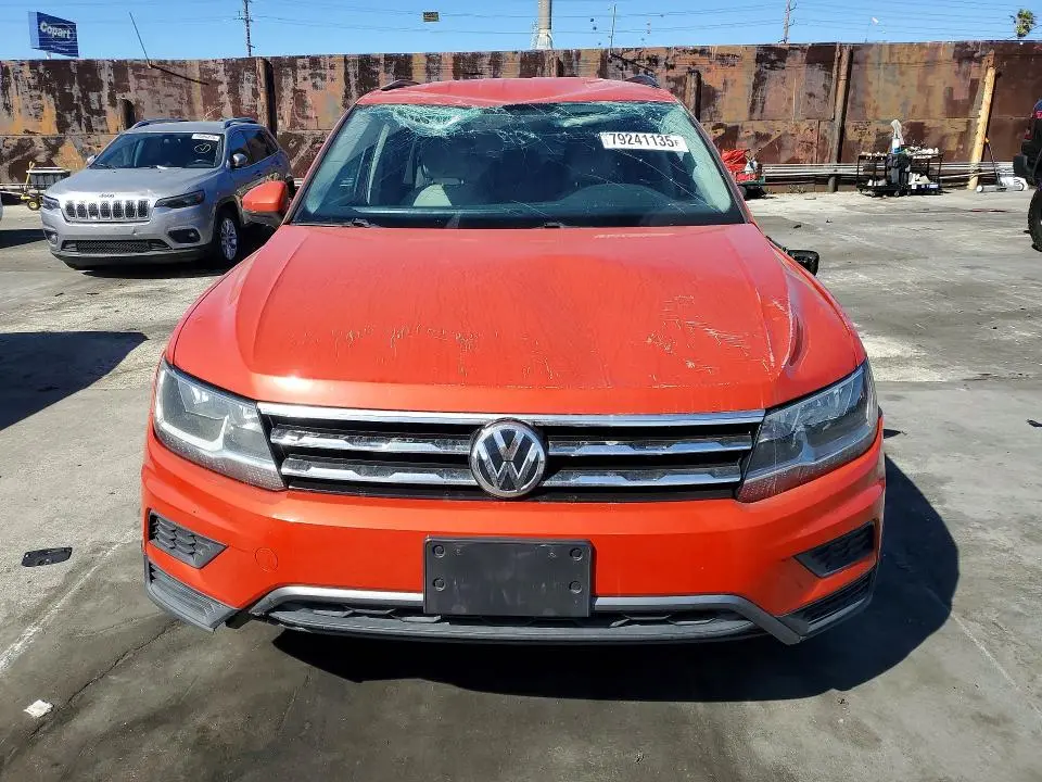 2018 VOLKSWAGEN TIGUAN SE  