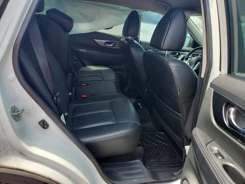 2016 NISSAN ROGUE SL  