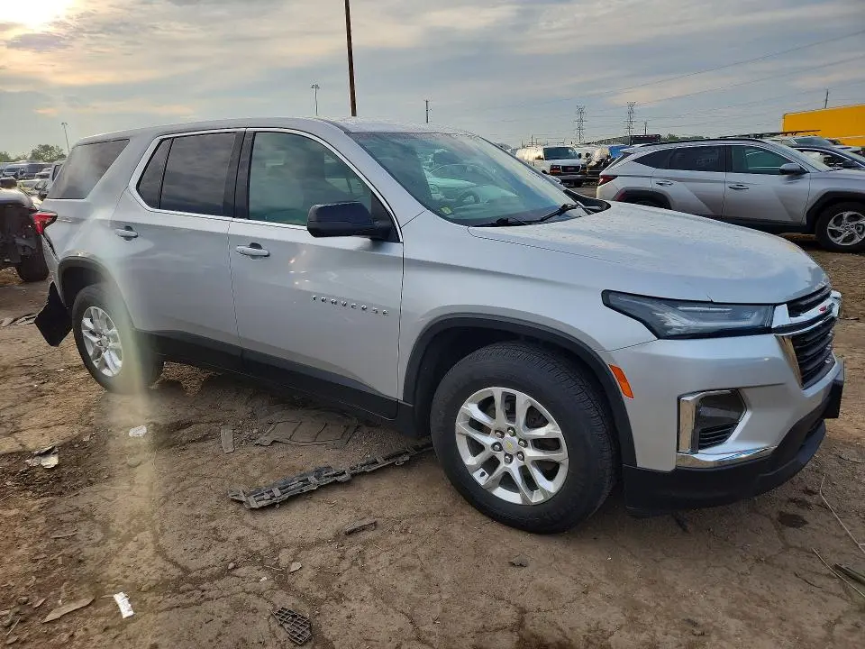 2022 CHEVROLET TRAVERSE LS  