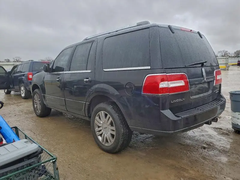 2011 LINCOLN NAVIGATOR   