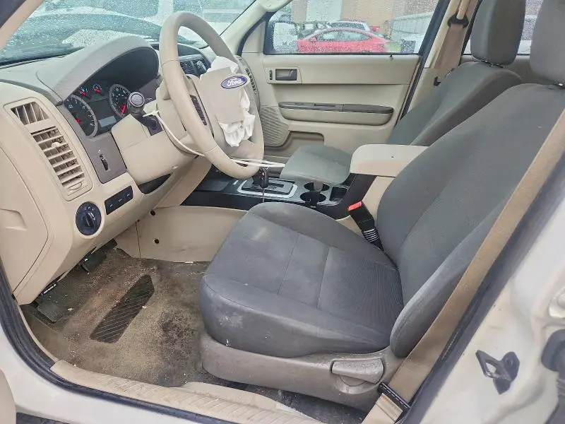 2011 FORD ESCAPE XLS  