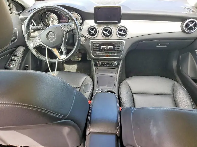2015 MERCEDES-BENZ GLA 250  