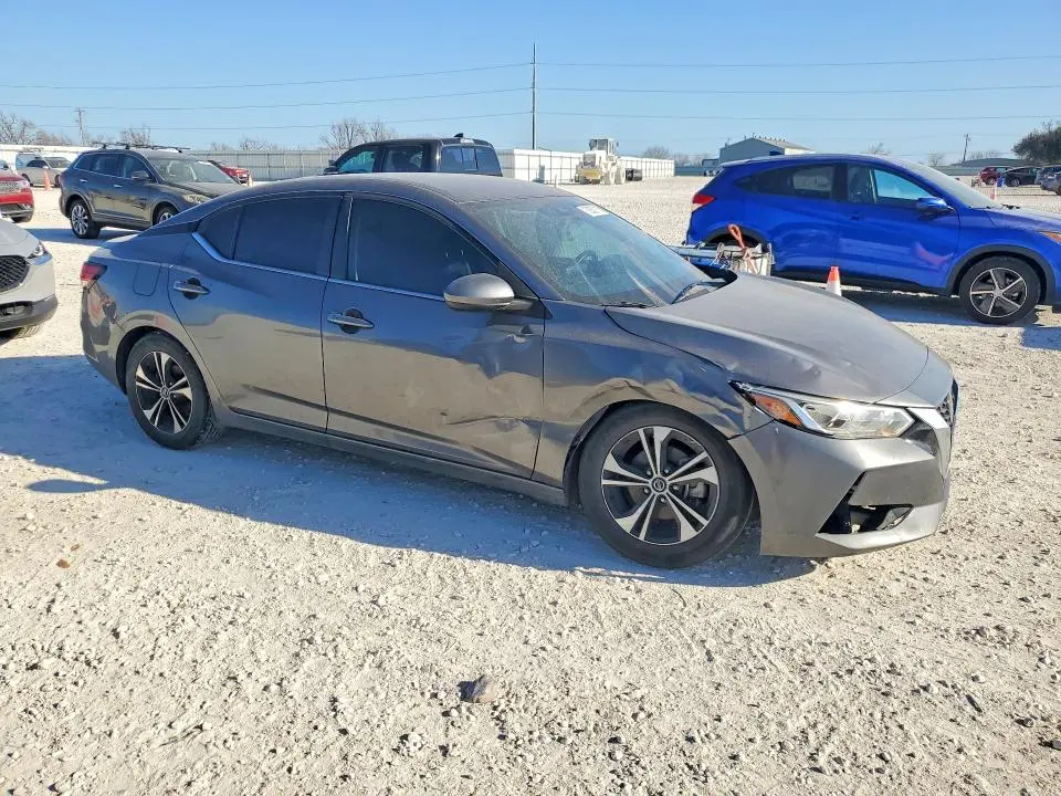 2022 NISSAN SENTRA SV  