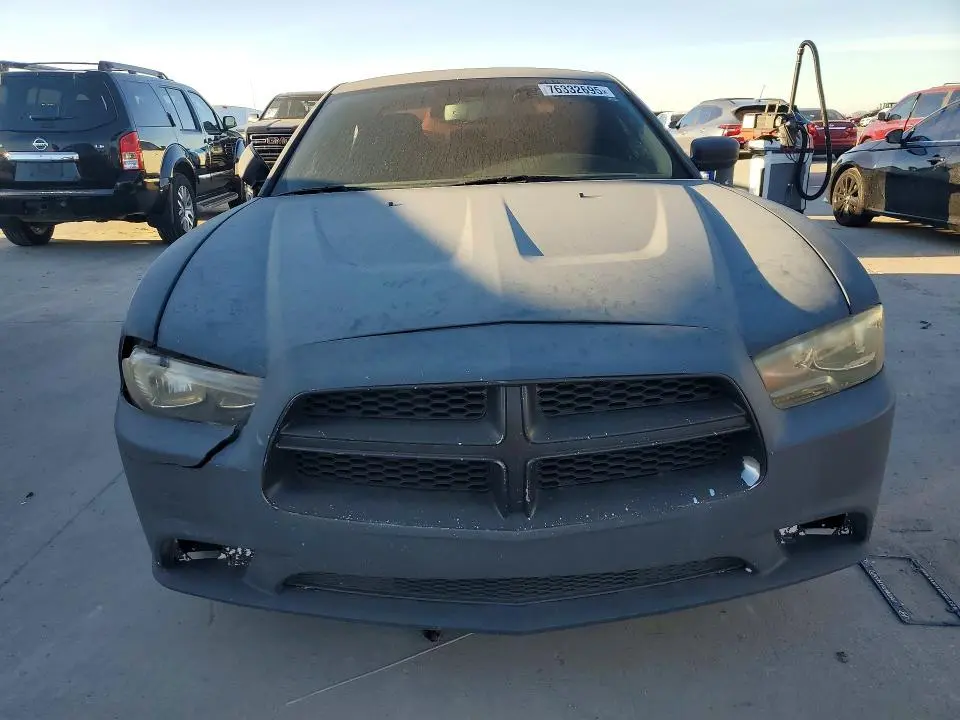 2012 DODGE CHARGER SE  