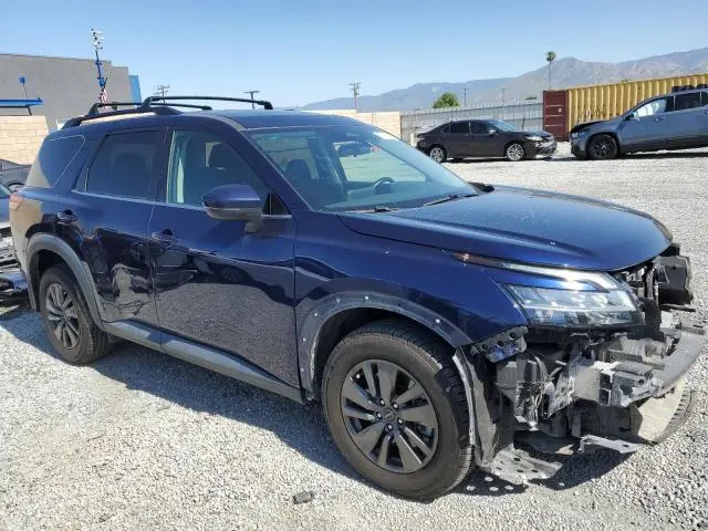 2022 NISSAN PATHFINDER SV  