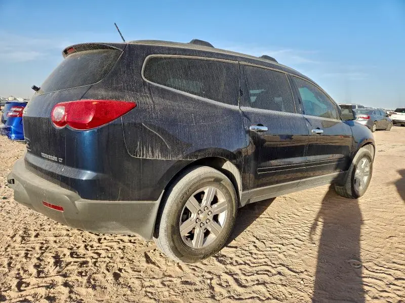 2011 CHEVROLET TRAVERSE LT  