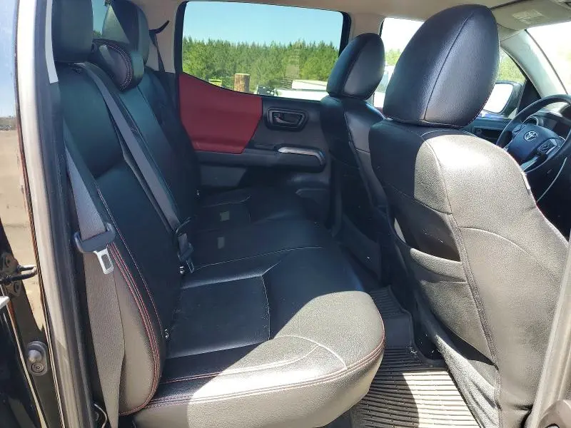 2017 TOYOTA TACOMA SR5 V6  