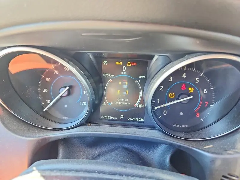 2018 JAGUAR XE R - SPORT  