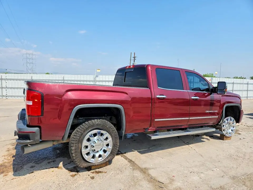 2017 GMC SIERRA K2500 DENALI  