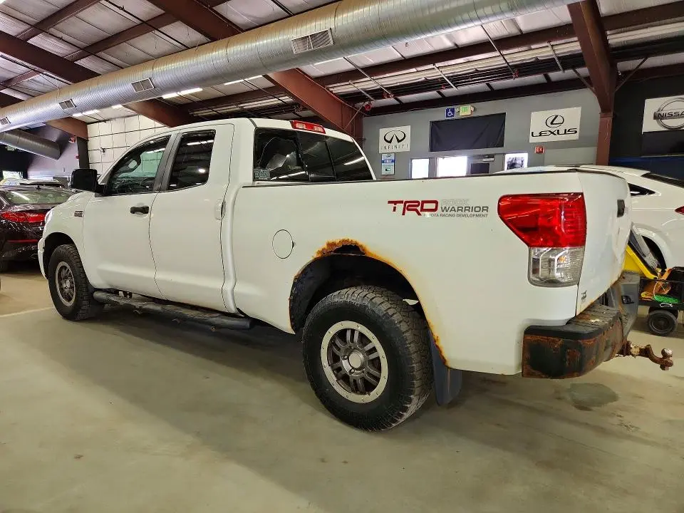 2011 TOYOTA TUNDRA DOUBLE CAB SR5  