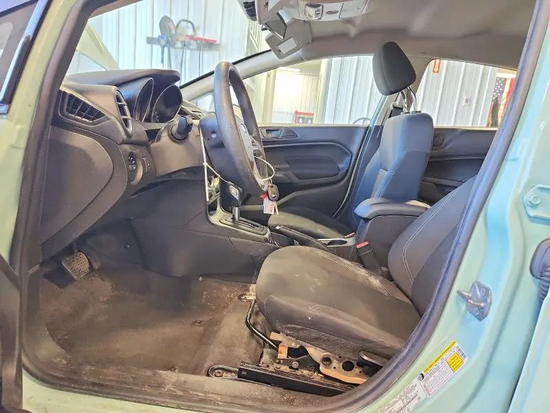 2017 FORD FIESTA SE  