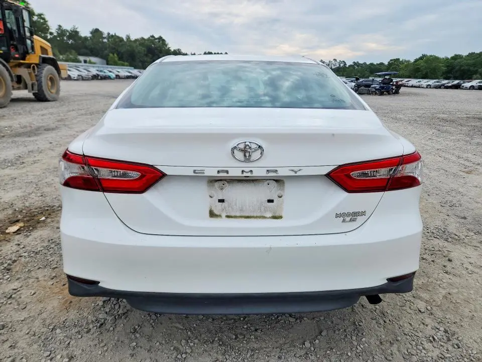 2018 TOYOTA CAMRY LE  