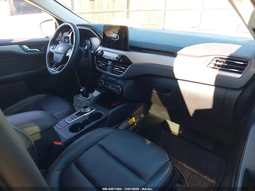 2021 FORD ESCAPE SEL HYBRID