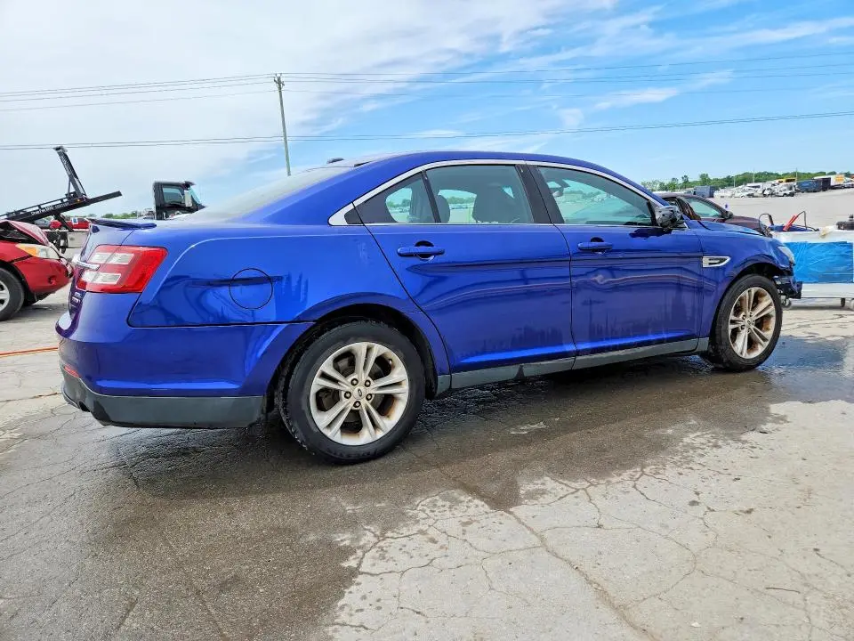 2015 FORD TAURUS SEL  