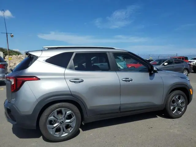 2024 KIA SELTOS S  