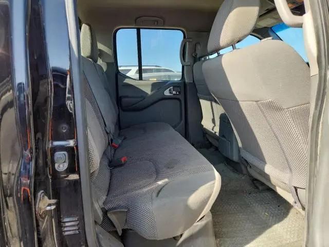 2015 NISSAN FRONTIER S