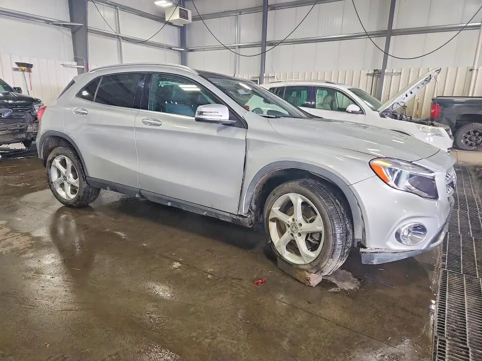 2018 MERCEDES-BENZ GLA 250 4MATIC  