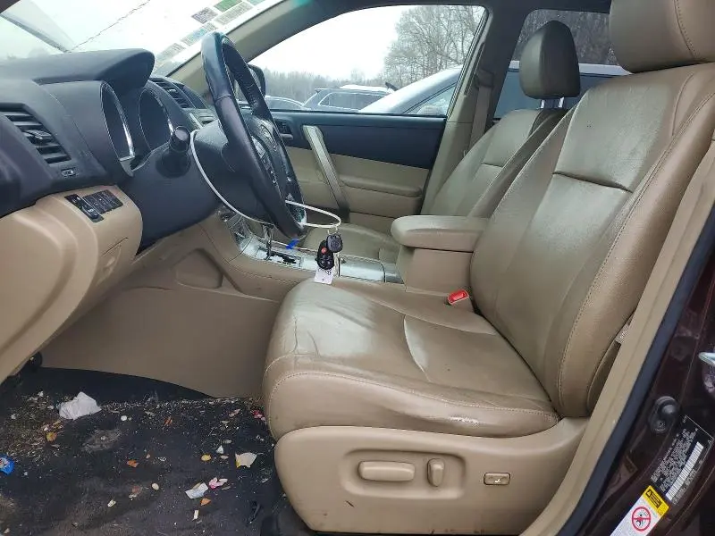 2012 TOYOTA HIGHLANDER BASE  