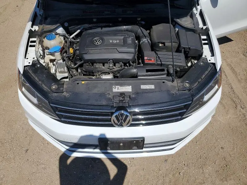 2016 VOLKSWAGEN JETTA SEL  