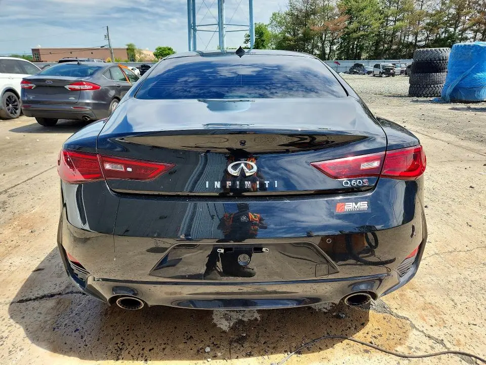 2019 INFINITI Q60 RED SPORT 400  