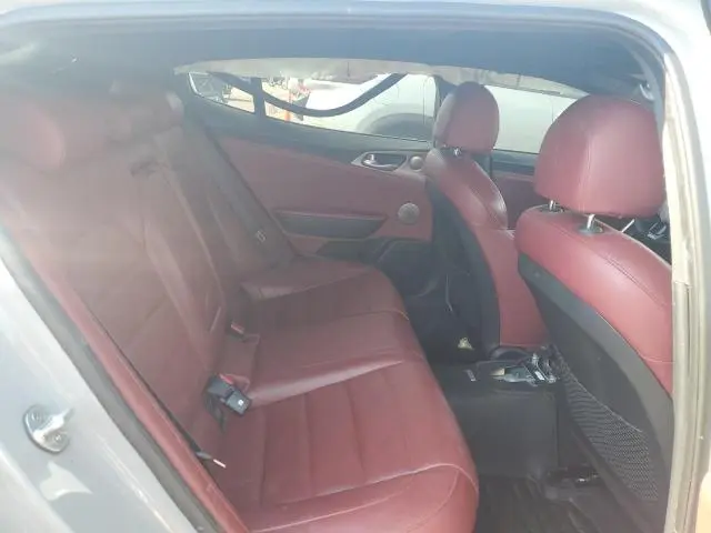2019 KIA STINGER GT2  