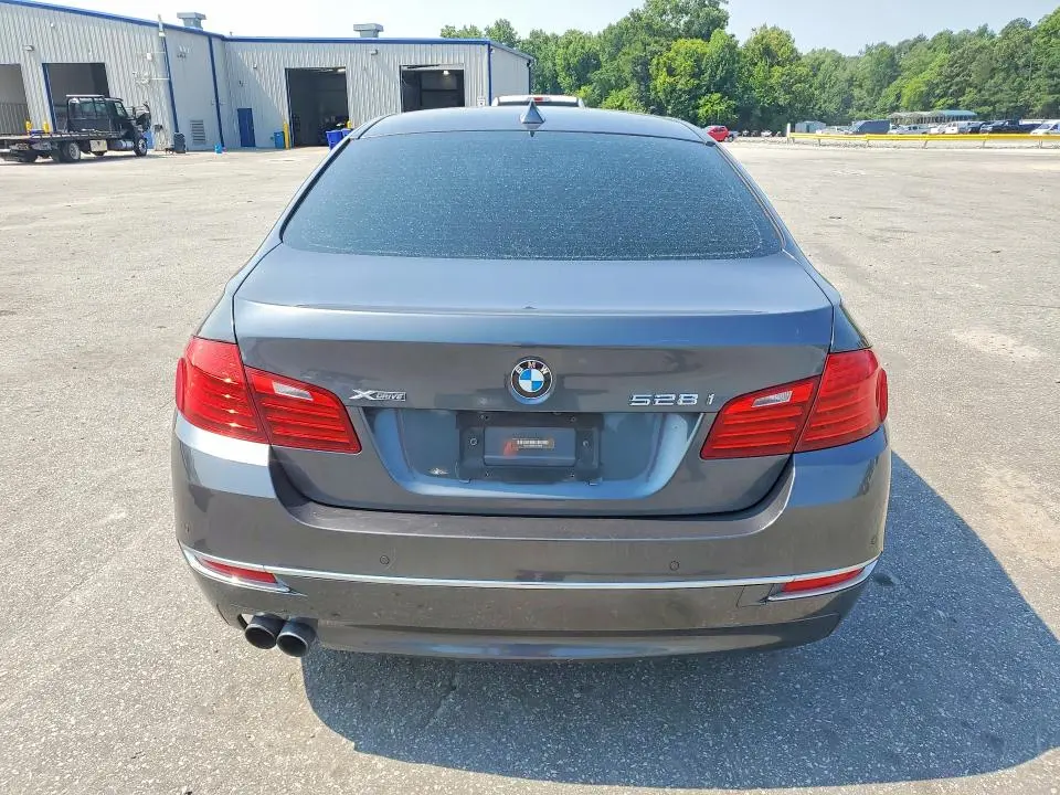 2016 BMW 528 XI  