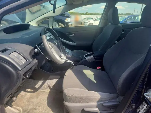 2013 TOYOTA PRIUS TWO  