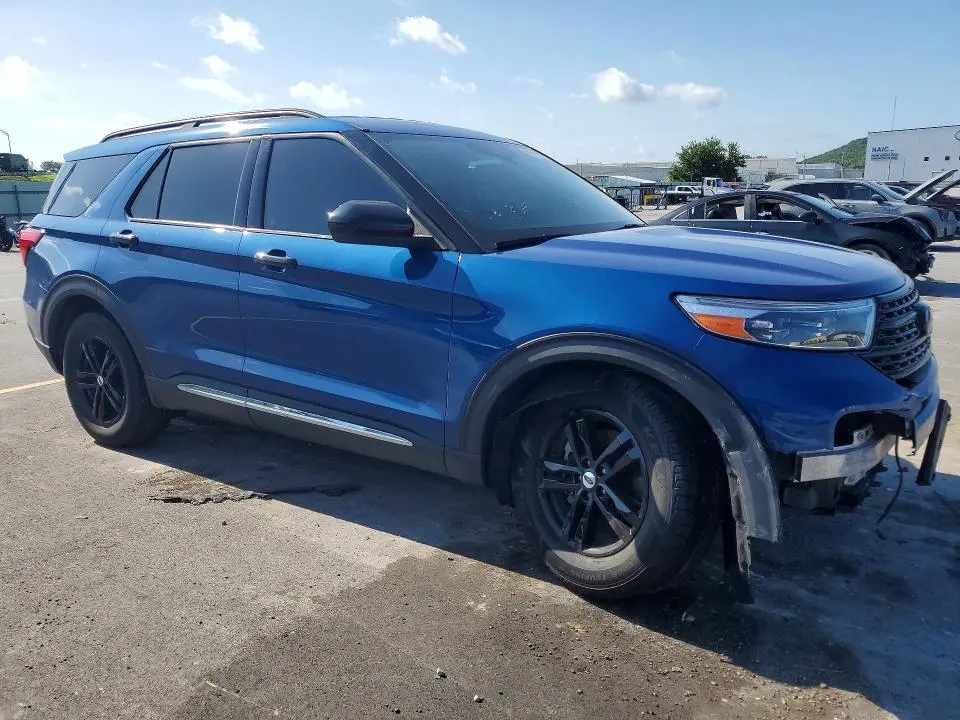 2022 FORD EXPLORER XLT  