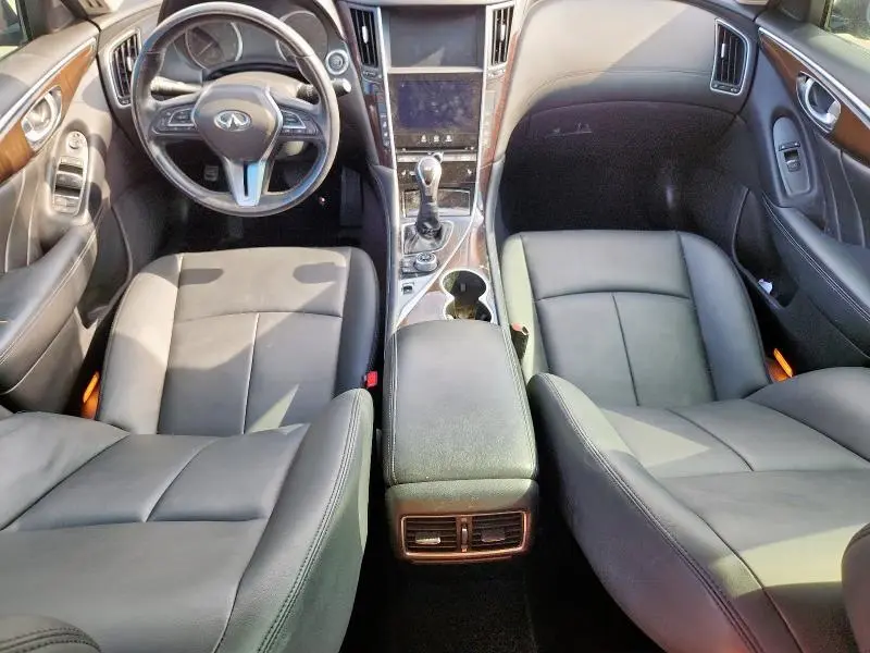 2018 INFINITI Q50 LUXE