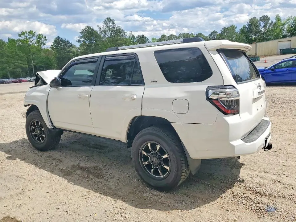 2019 TOYOTA 4RUNNER SR5  