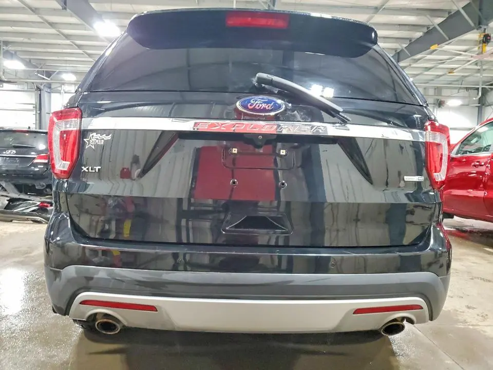 2017 FORD EXPLORER XLT  