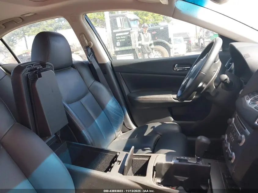 2010 NISSAN MAXIMA 3.5 SV