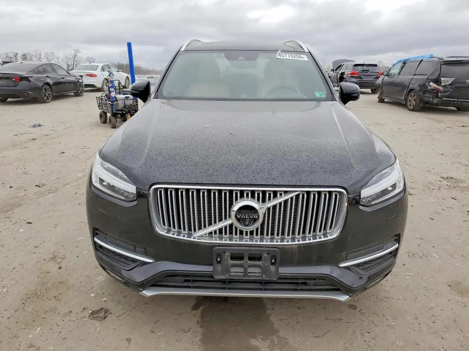 2016 VOLVO XC90 T6  
